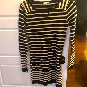 ⭐️4/$25 Black and Cream Striped Sweater Dress